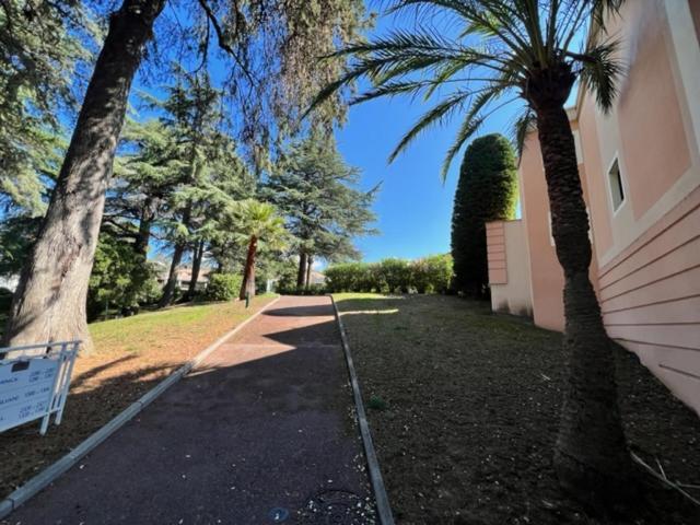 Cannes Villa Francia Luaran gambar